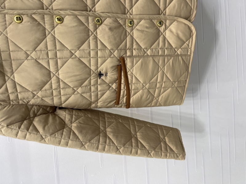 chr1st1an D10r outwear